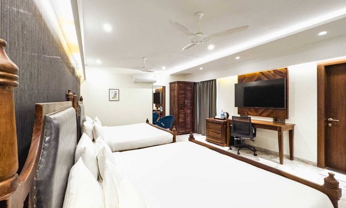 Rau Hotel | PAPAYA TREE HOTELS