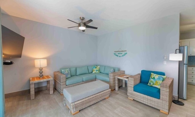Pristine Bay Apartment | Paraíso Azul, 1 Bedroom Apartment