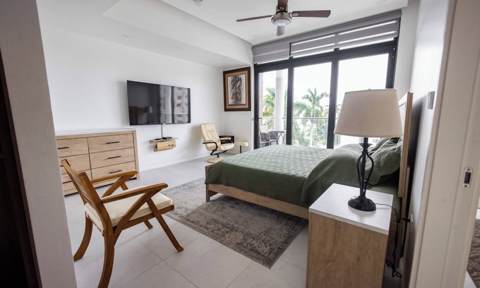 Montego Bay Condo | Paradise Bay Great View Luxury 2BR Condo