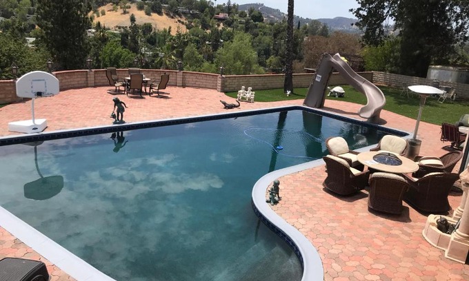 Woodland Hills House | paradise luxury experience