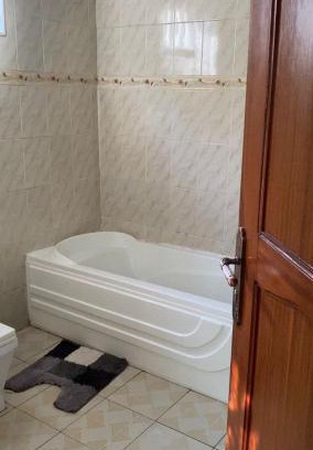 Kampala House | Paradise pathways lweza