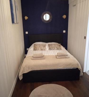 Strasbourg -Saint-Denis Apartment | Paris Center, 1BR-4P, Sentier