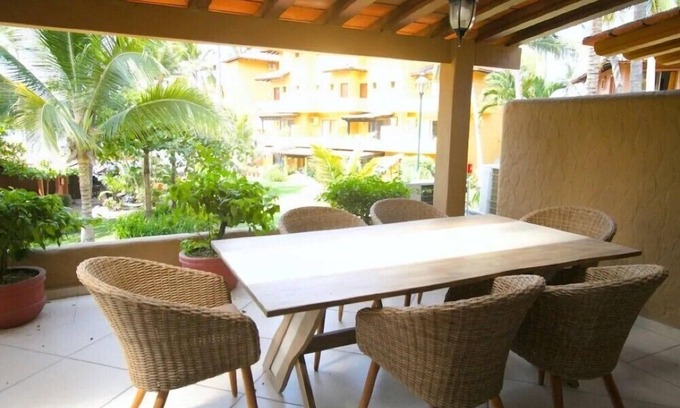 South Hotel Zone Hotel | Park Royal Los Tules Cozy 1BR Condo w Balcony for Vacation Spots