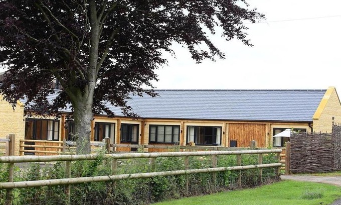 Bourton House | Park Stables