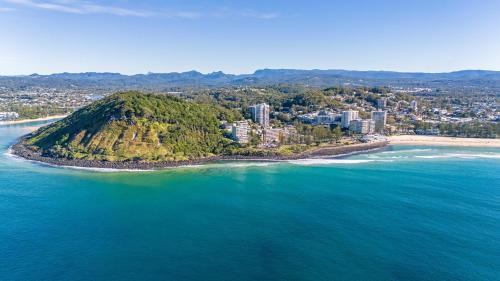 Burleigh Heads Hotel | Park Towers-Goodwin Towers Holiday Units