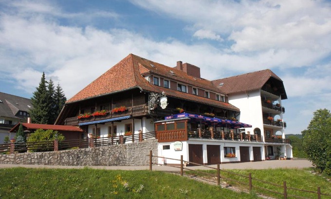 Haeusern Hotel | Parkhotel Waldlust