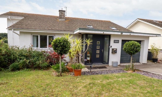 Newquay House | Pasadena