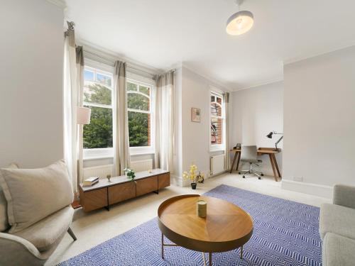 Kilburn House | Pass the Keys Cosy apartment in Kilburn