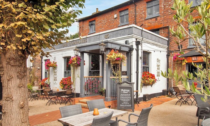Royal Tunbridge Wells Apartment | Pass the Keys | Luxury flat centrally located