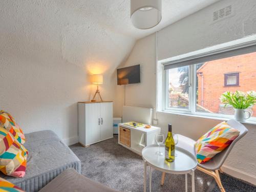 Bridgnorth Apartment | Pass the Keys Getaway in the Shropshire Hills - Peace with Views
