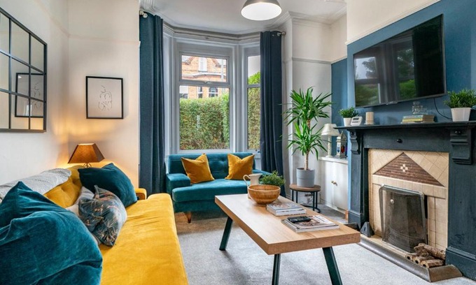 Belfast House | Pass the Keys Gorgeous 4 Bedroom Home 7 Min from City Centre