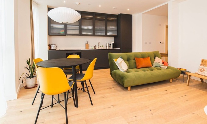 Tottenham Hale Apartment | Pass the Keys | New flat with view over London Tottenham Hale