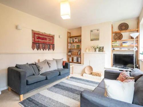 South Camberwell Apartment | Pass the Keys Spacious 2Bed flat Camberwell London