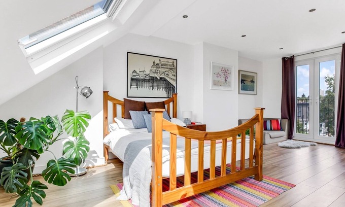 Graveney House | Pass the Keys | Stunning 3BR House with Garden Oasis