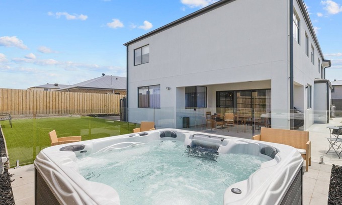 San Remo House | Paterson Retreat in San Remo