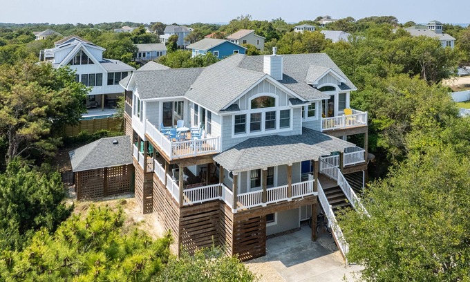 Duck House | Patti O'Duck: Elevator, Dog-friendly, Pool, Hot Tub, Beach 1750 Ft