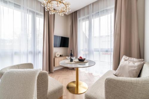 Uzupis Apartment | Paupys Golden Apartment Vilnius