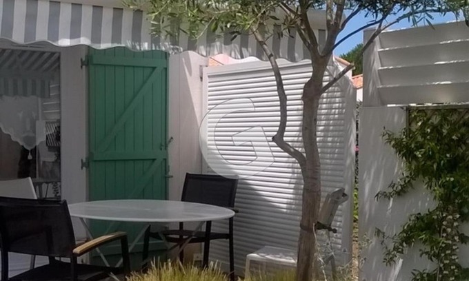 La Tranche-sur-Mer House | Pavillon à La Tranche sur Mer avec piscine, proche plage, pour 5 personnes - FR-1-357-114