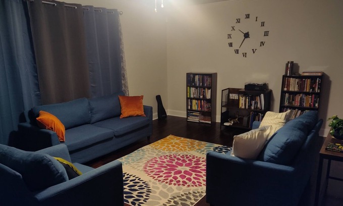 Gracewood House | Peace and Privacy in a Cozy Modern Home close to amenities