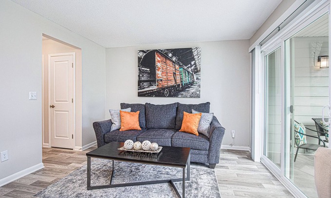 Charlotte Apartment | Peaceful 1-bedroom apartment in SouthPark w/Wi-Fi