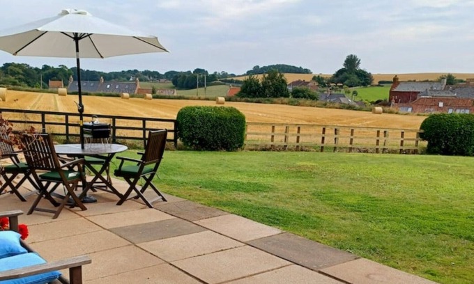 Boarhills Cottage | Peaceful 2-Bedroom Cottage 4 miles along the coast from St. Andrews.