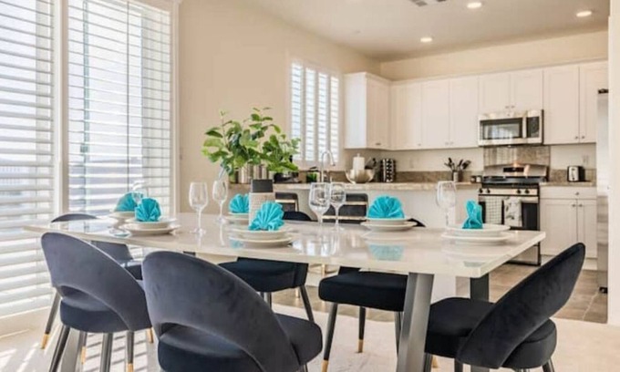Jurupa Valley House | Peaceful 4BR Home With Mountain View