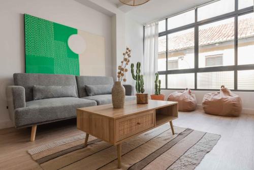 Perchel Norte Apartment | Peaceful & bright apartment with patio - Center