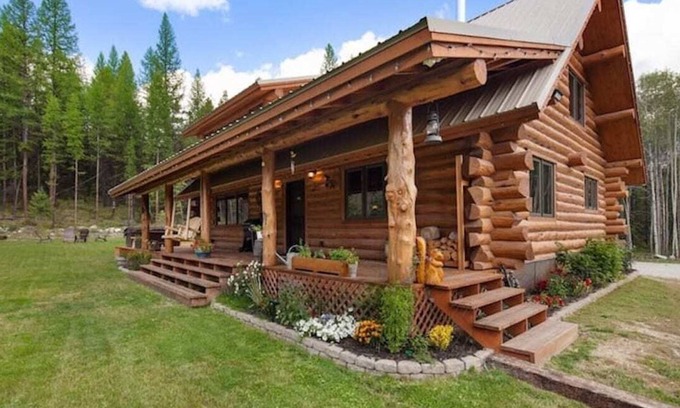 Whitefish Cabin | Peaceful Cabin Hideaway