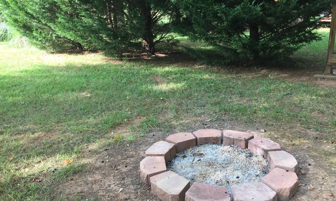 Newberry Cabin | Peaceful Cabin Retreat Within Minutes From Historic Downtown Newberry SC