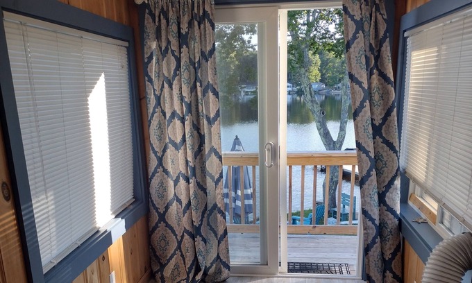East Wareham Cottage | Peaceful Cottage with Pond/Lake minutes from Cape Cod