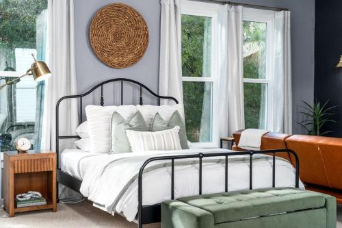 Haile Plantation House | Peaceful Haile Studio with King Bed, Desk, Private Entry