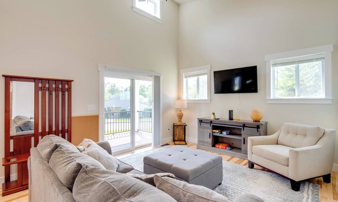 Valley Hill House | Peaceful Hendersonville Home < 2 Mi to Main St!