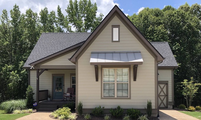 Dickel House | Peaceful Lake Cottage at Tims Ford Lake