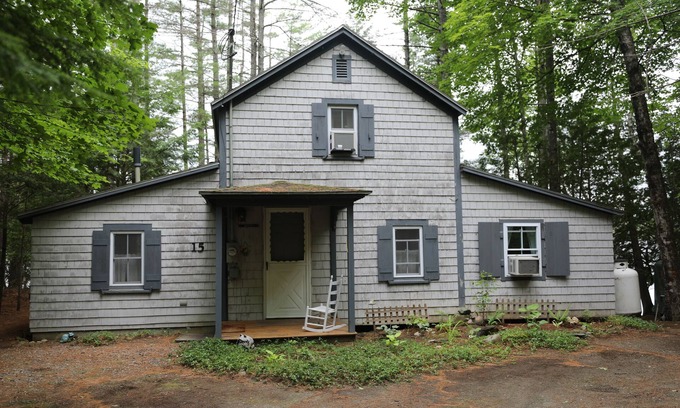 Mount Vernon Cottage | Peaceful Lakefront Cottage