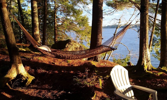 Franklin Cabin | Peaceful Lakeside Retreat with Private Frontage & Dock /Acadia Area