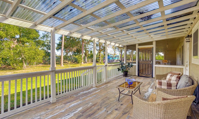 Loxahatchee Groves Apartment | Peaceful Loxahatchee Apartment w/Covered Porch