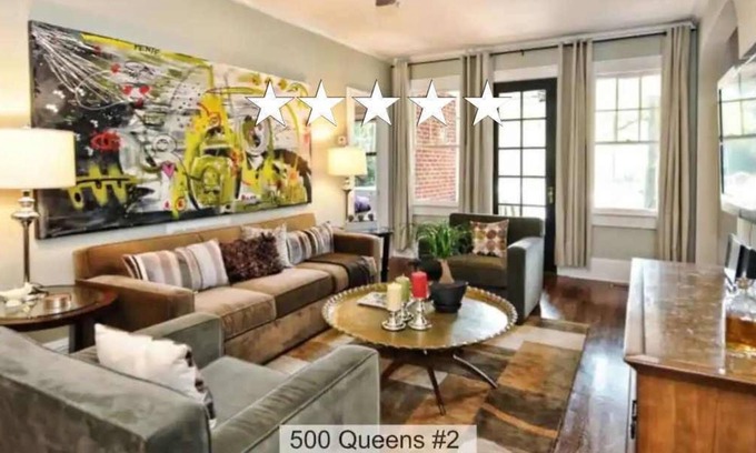 Cherry Condo | Peaceful Myers Park 2BR King Condo | Porch