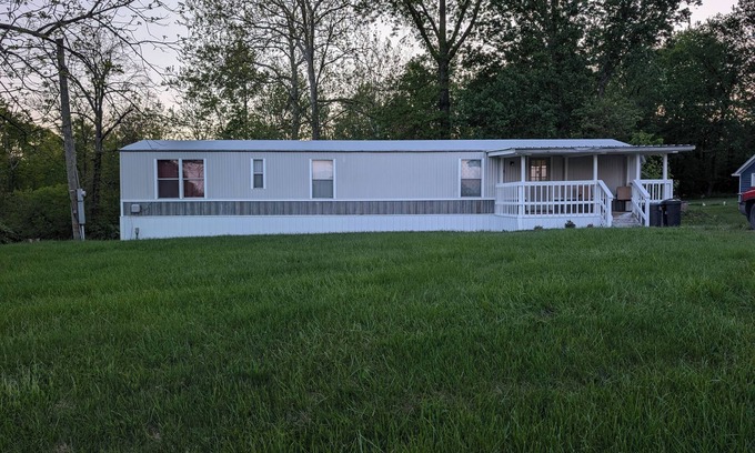 Hamersville House | Peaceful place in the country.