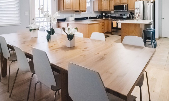 Eiber House | Peaceful Retreat for Non-Smokers. Quiet Location Between Red Rocks & Denver