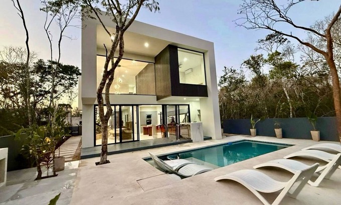 Xpu-Ha House | Peaceful Riviera Maya Home near Xpuha Beach with Beach Club Access