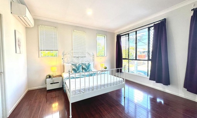 Coopers Plains House | Peaceful Share Suite in Coopers Plains