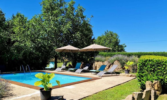 Corgnac-sur-l'Isle House | peaceful stay in Périgord Vert