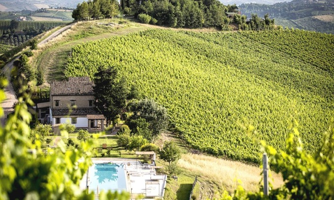 San Savino Apartment | Peaceful Stay in San Savino