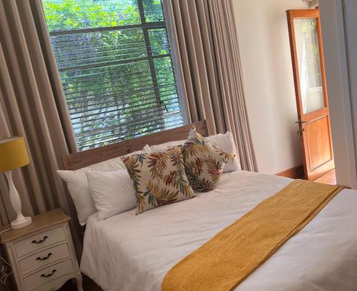 Parkwood Apartment | Peaceful@Swansea In Rosebank-Parkwood