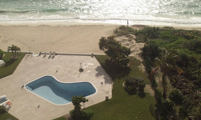 Discovery Bay Apartment | Peacefull and Relaxing ocean and pool view from 1 bedroom apartment