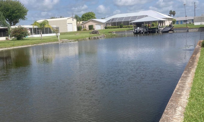 Buckhead Ridge House | Peachy Keen in Buckhead RidgenRare 3/2 with Lake O access from waterfront home