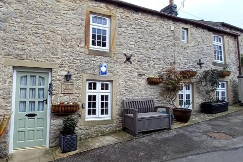 Great Longstone House | Peak District - 1 Harrow Cottage - Great Longstone