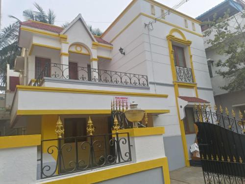 Chennai Apartment | Pearl Homestay Ramapuram