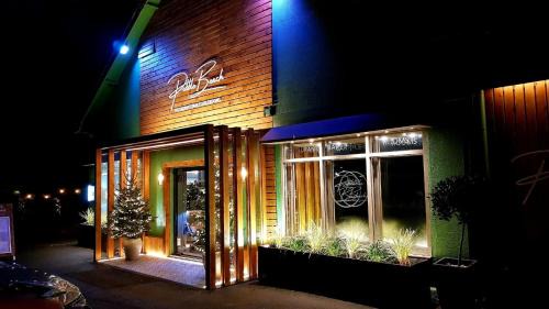 Barton-on-Sea Hotel | Pebble Beach Seaview Restaurant & Rooms