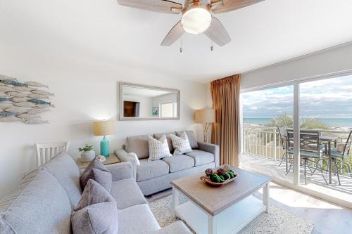 Fort Walton Beach Apartment | Pelican Isle 110